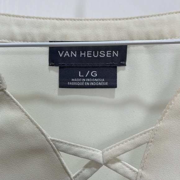 Off white top - Picture 2 of 2